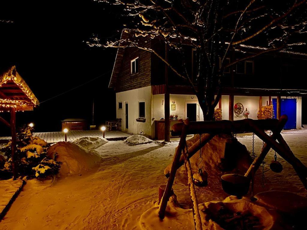 Straupe Guesthouse, Sauna & Jacuzzi In Gauja Valley - Kakukalns מראה חיצוני תמונה